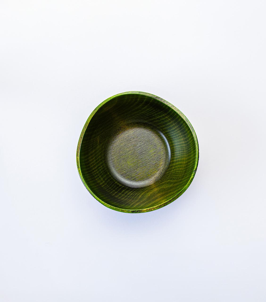 いつもの一品が映える、花びらのような山中漆器ボウル｜Rin ボウルS オリーブ | 2枚目